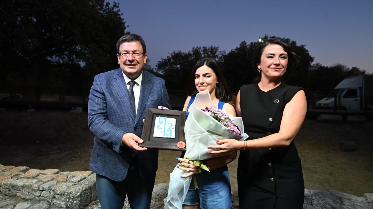 Bir Başlık Ekleyin (3)-94