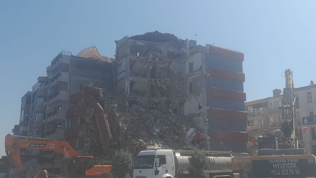 Bir Başlık Ekleyin (3)-151