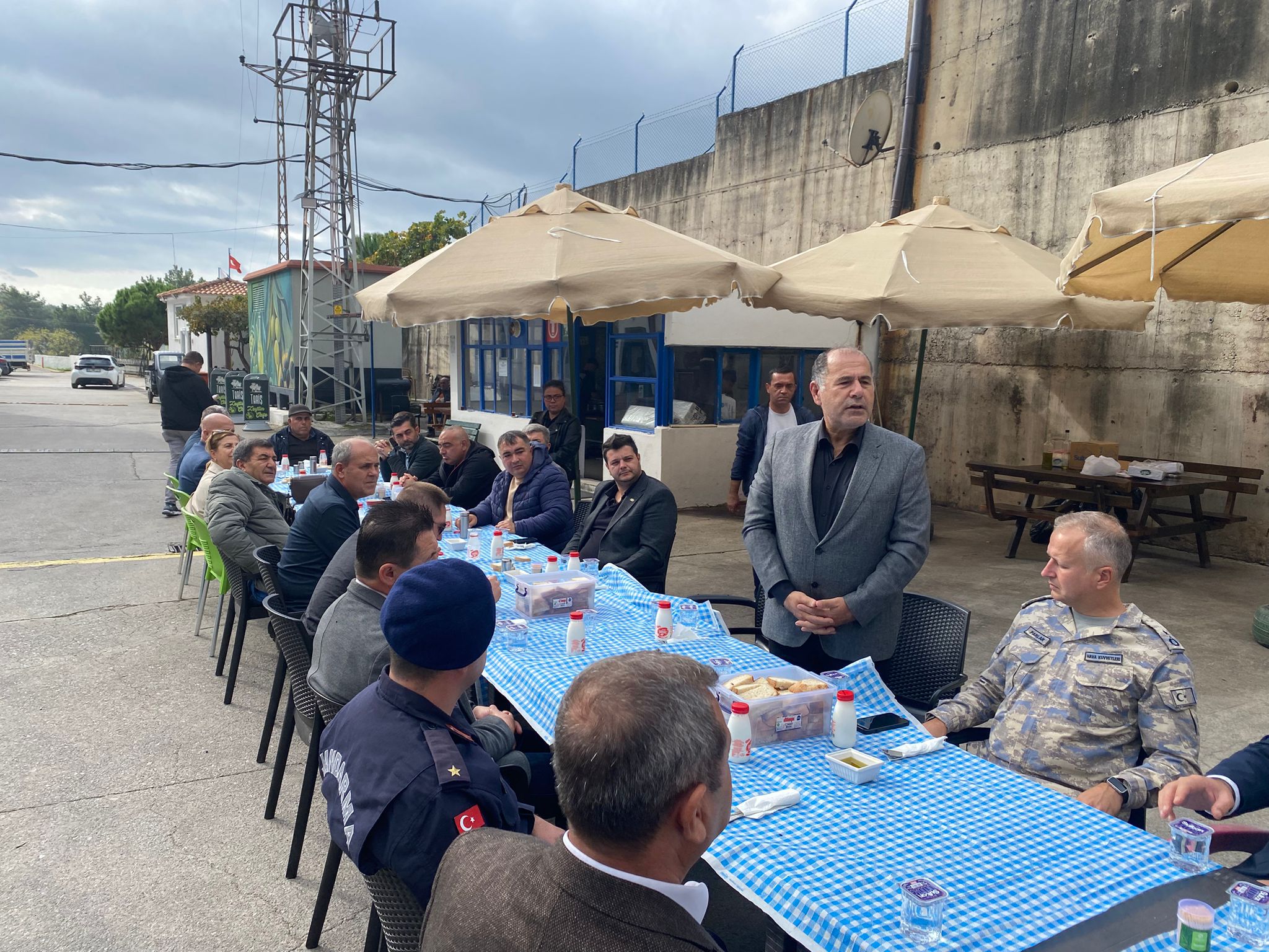 571008140 1402535591759130 8545837397101244861 N