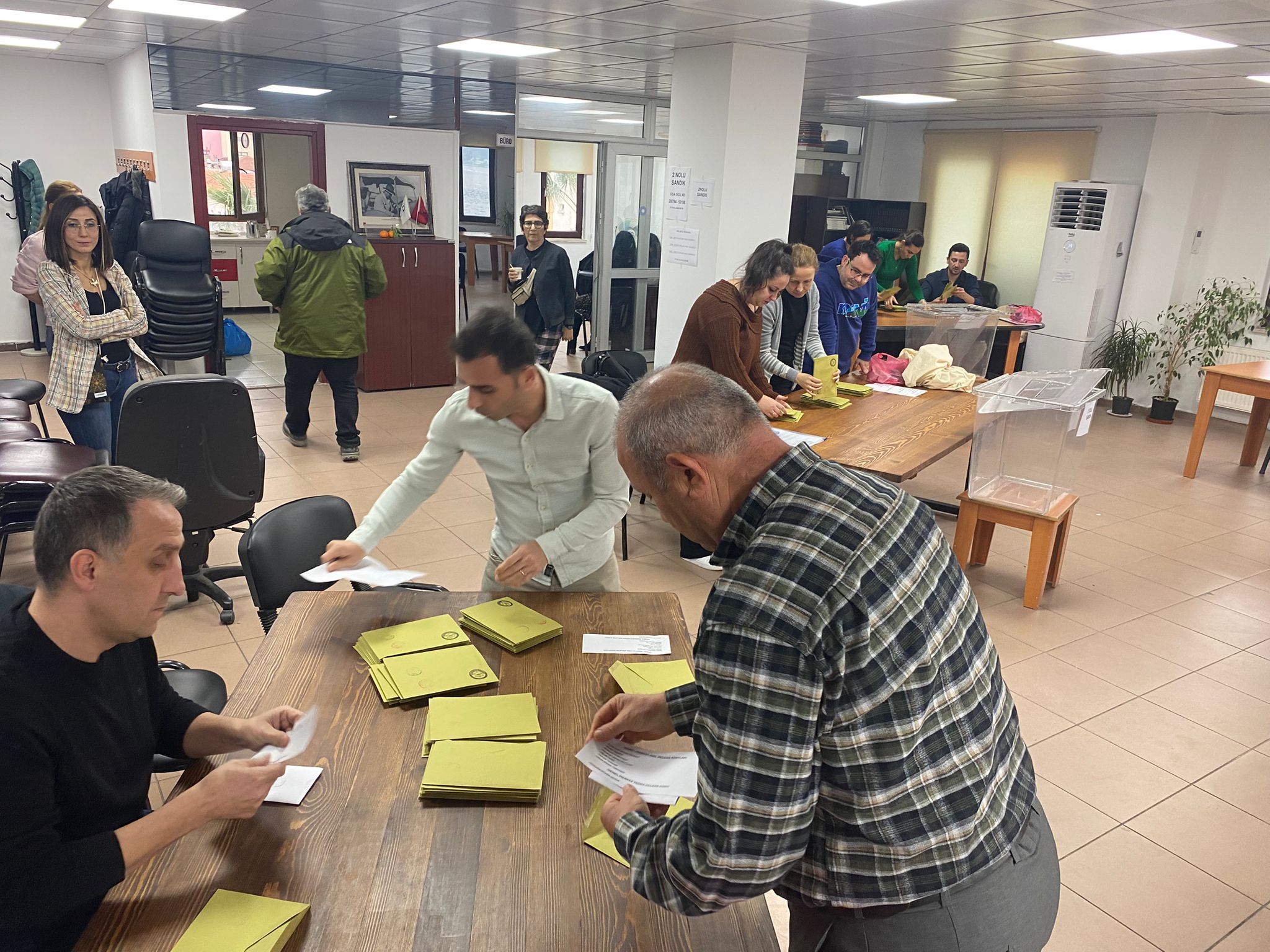 409E410C 2F77 4C3B 8Eca E4A6Cbd44C7F-1