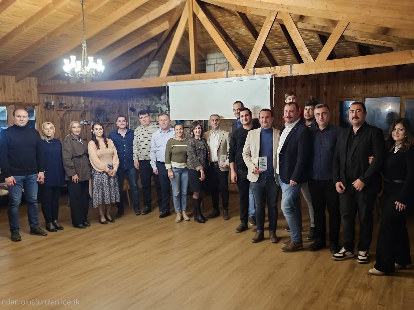 600944064 18100383040747998 2729282539442583918 N