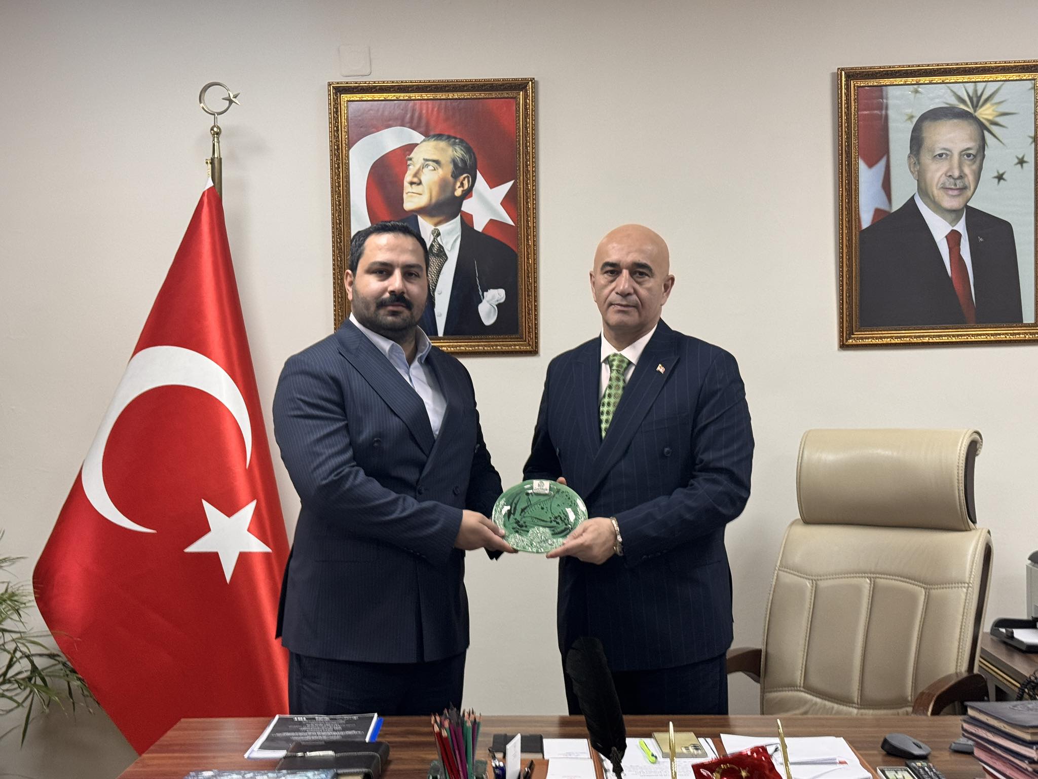 612178293 122194165580511582 2135096041382326573 N