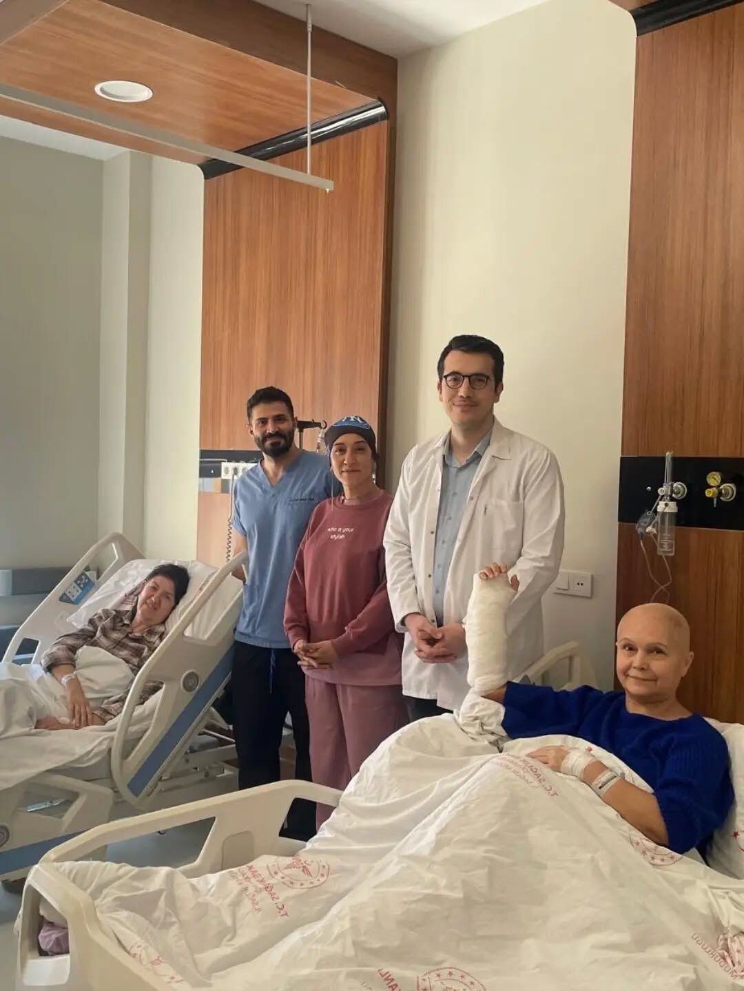 034E7692 9B50 4C8D 8A8E 7Fe6D0452826