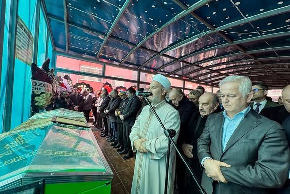 645836419 18362810608206947 3689881330617418329 N