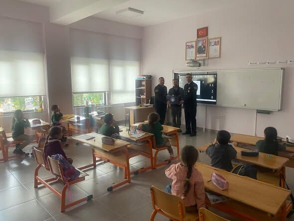 649894981 1281269040860469 6755836826987910883 N