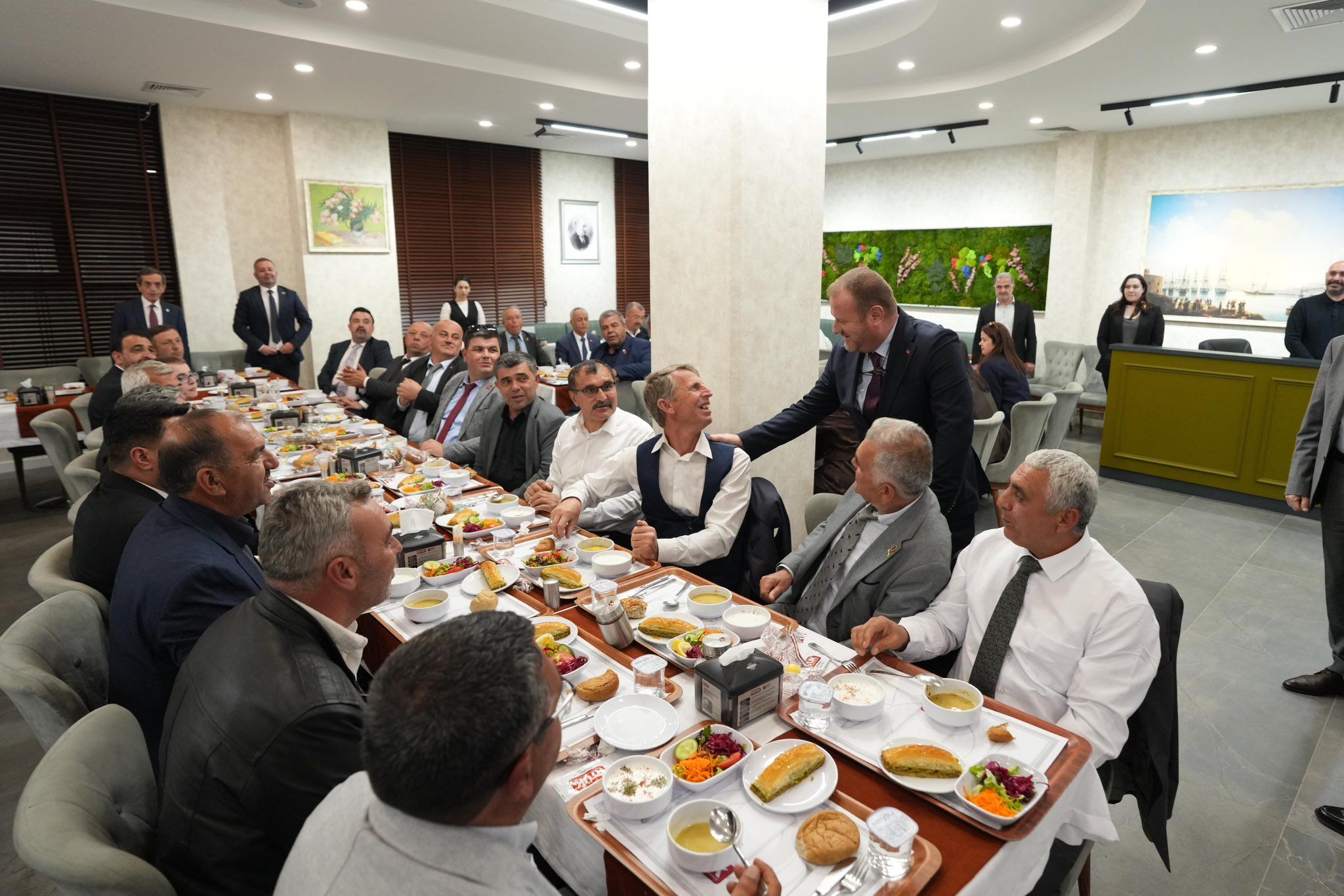 H F3I U Xaas A Q0P8 V