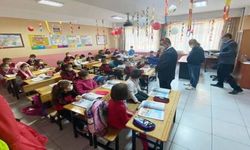 Vali Aktaş, Arıburun İlkokulunu ziyaret etti