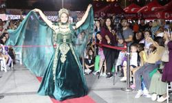 Kaftan-ı Eda defilesi izleyenleri tam not aldı