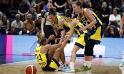 Fenerbahçe, FIBA Kadınlar Süper Kupa'yı kazanan ilk Türk takımı oldu