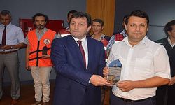 Uyuşturucuyla mücadele eden kurumlara plaket