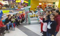 Çocuklar TROYPARK’ta eğleniyor
