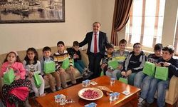 Görme engelli öğrenciler belediyede
