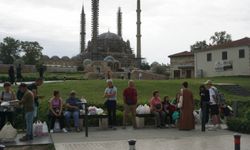 Boşnak turistlerin alışveriş rotası Edirne oldu