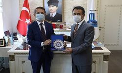 İletişim Fakültesi Dekanı Kasım'dan Valiliğe ziyaret
