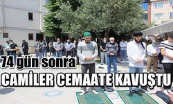 74 gün sonra camiler cemaate kavuştu