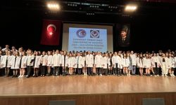 Tıp Fakültesinde Beyaz Önlükler Giyildi