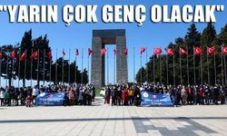 Öğrenciler, 'Yarın Çok Genç Olacak' projesi kapsamında şehitlikleri ziyaret etti