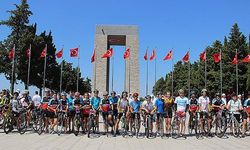 15 Temmuz şehitleri için bin 600 kilometre pedal çevirdiler (VİDEO)