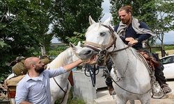 At üzerinde Hac yolculuğu (VİDEO)