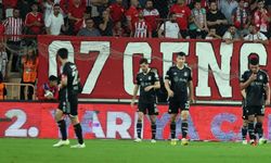 Beşiktaş içeride başka dışarıda başka