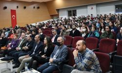 Kasapçopur, asistan ve öğrencilerle buluştu