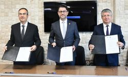 Çanakkale'de imzalar yeşil bina için atıldı