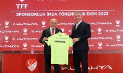 Türk futbol tarihinde ilk, o formalara da sponsor alındı