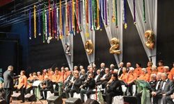 Demli Sesler Korosu Alkış Alan Konser