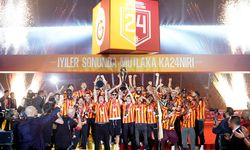 Galatasaray'dan 3 kupalı kutlama