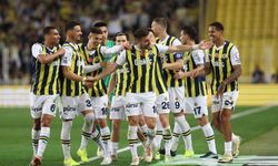 Fenerbahçe, rekorlar kırdığı sezonu kupasız kapattı