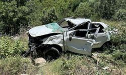 Acı Kaza: Yoldan çıkan otomobil takla attı