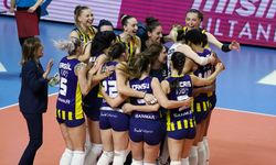 Fenerbahçe Kadın Voleybol Takımı 4 isimle sözleşme yeniledi, işte o isimler