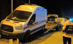 Ambulans kaza yaptı, 2 yaralı