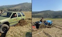 Pikniğe giden bataklığa saplandı, kurtarmaya gidenler de mahsur kaldı (VİDEO)