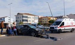 Bandırma’da trafik kazası, 3 yaralı