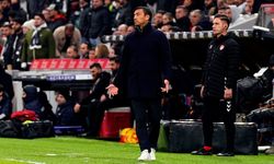 Giovanni van Bronckhorst, yerli oyuncuları tercih etmiyor