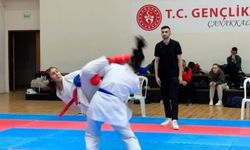 Çanakkale’de genç sporcular kıyasıya yarıştı