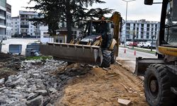 Çanakkale’nin işlek caddesinde, yeni araç park alanları oluşturuluyor