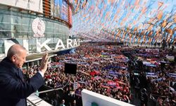 Cumhurbaşkanı Erdoğan: "Dışarıdaki katılım 60 bin. Kar bora fırtına dinlemiyoruz"