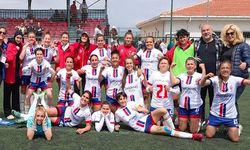 Çanakkale Dardanelspor Kadın futbol takımının 1 . Lig için son şansı