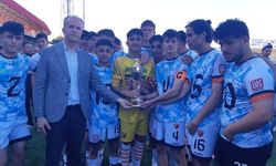 Çanakkale’de U17 Ligi'nde şampiyon Arslanca Spor oldu