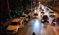 Alkollü genç şehirde kabus yaşattı (Video)