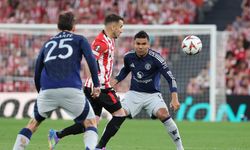 Manchester United, İspanya'da farklı kazandı