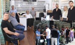 Çanakkale’de Zafer Optik 39. yılını vatandaşlarla kutladı