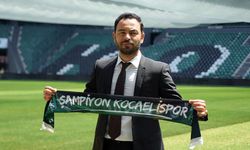 Selçuk İnan, Kocaelispor'un teknik direktörü oldu (Video)