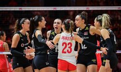 A Milli Kadın Voleybol Takımı'ndan 4'te 4