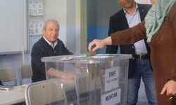 3 ilde sandıklar kuruldu, oy verme işlemi başladı