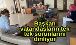 Başkan vatandaşların tek tek sorunlarını dinliyor