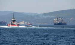 Çanakkale Boğazı'nda yük gemisi arıza yaptı