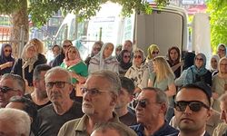 Ünlü şarkıcı kuzenini son yolculuğuna uğurladı (Video)'